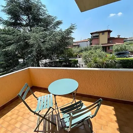 Chloe Apartman *